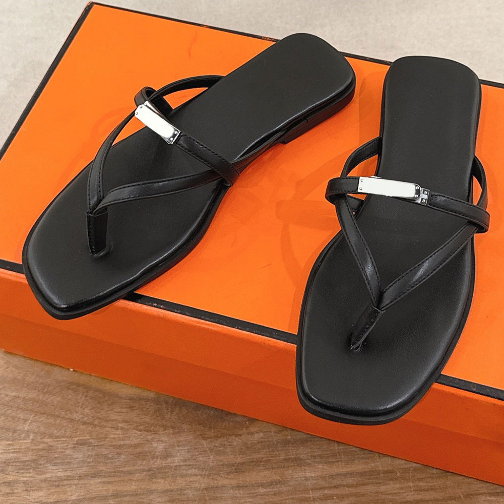 Miss sandal womens designer sandals Flat Calfskin Sandal H261038 minimalist feminine look holiday summer flip flops Calf Leather Sandals Black leather sole