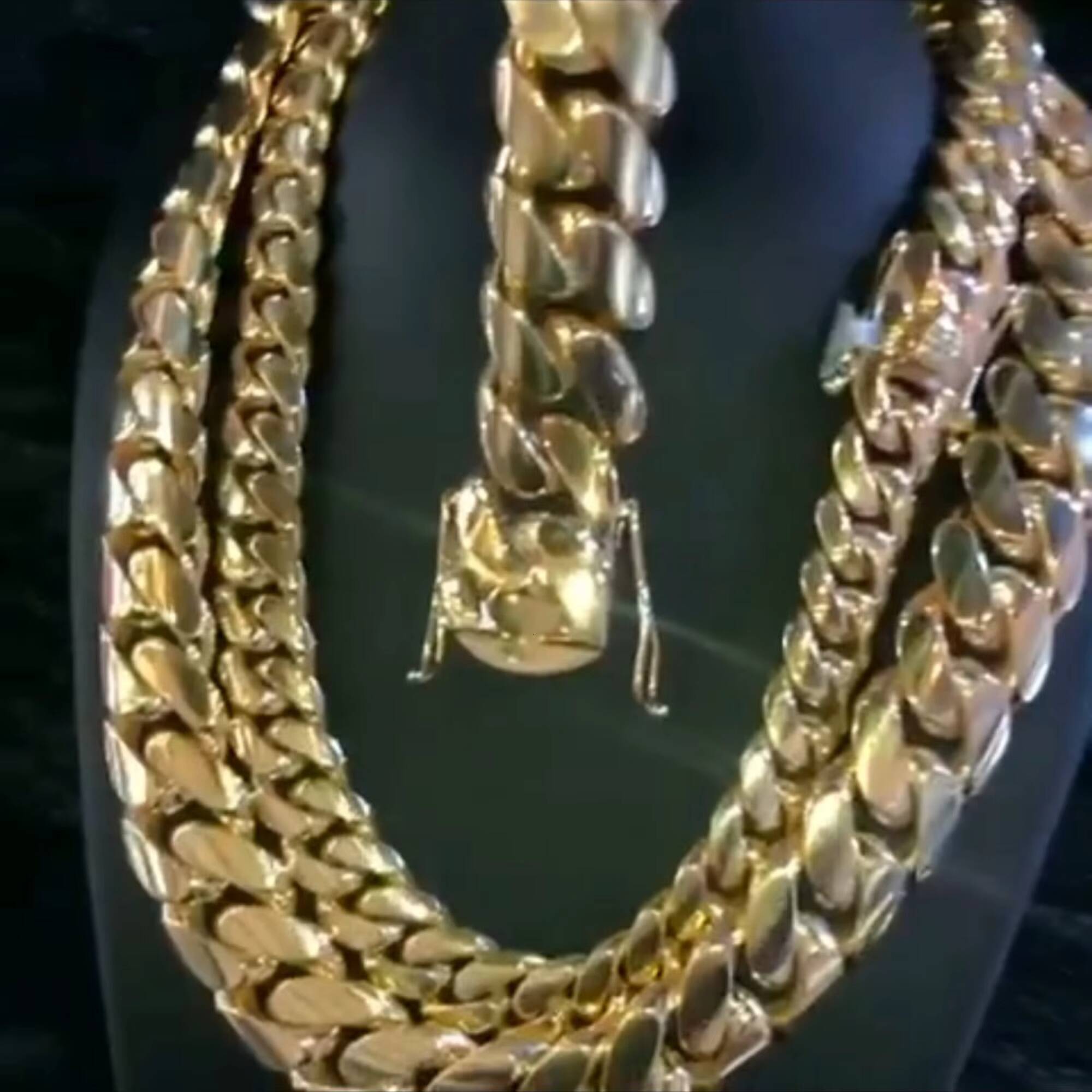 New Luxury Hip Hop 20mm Full Iced Cuban Chain VVS Moissanite Sterling Silver 10k Gold Mens