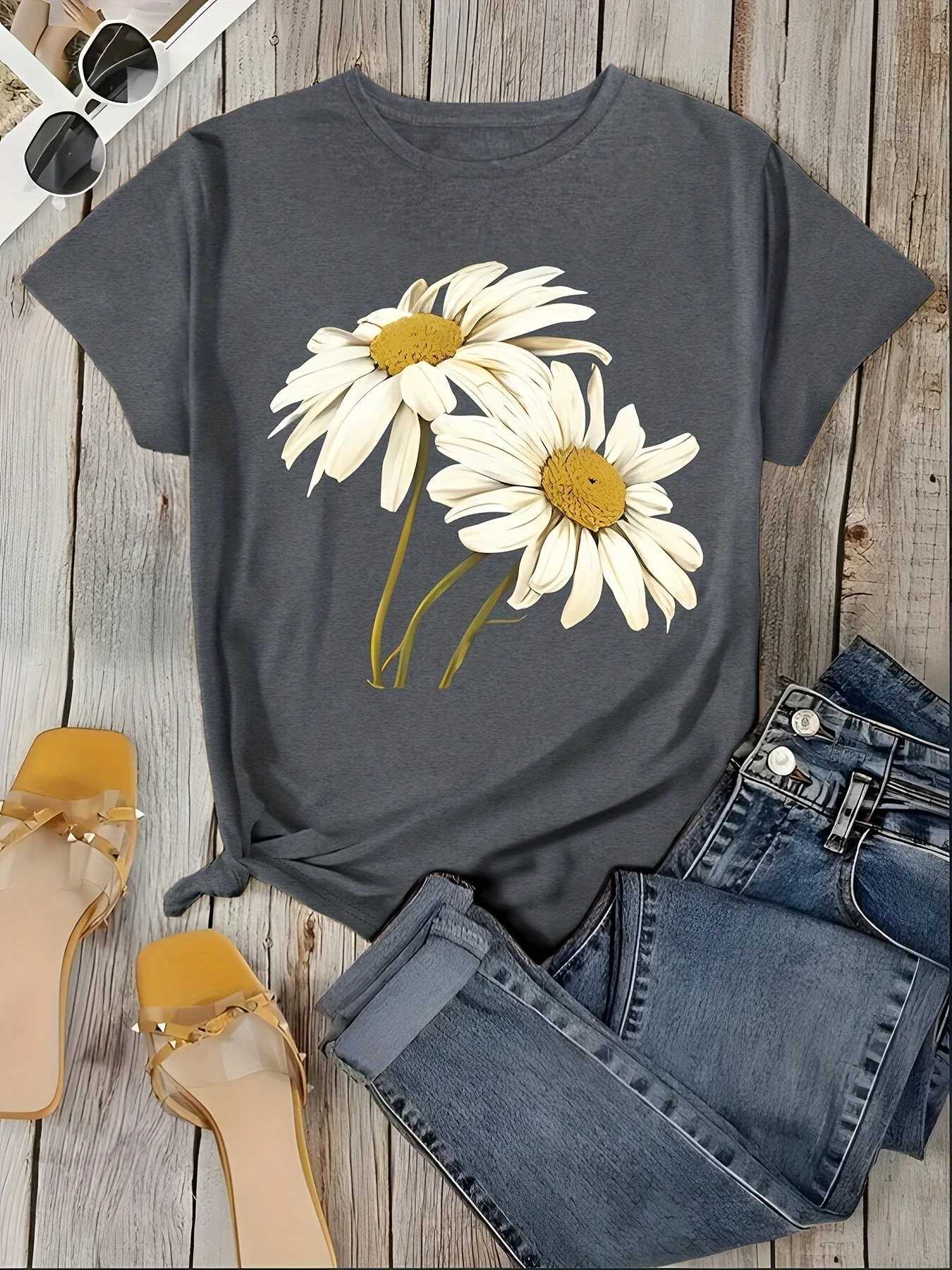 Daisy Floral Womens Tee - Boho Botanical Graphic Casual Summer Top M260317
