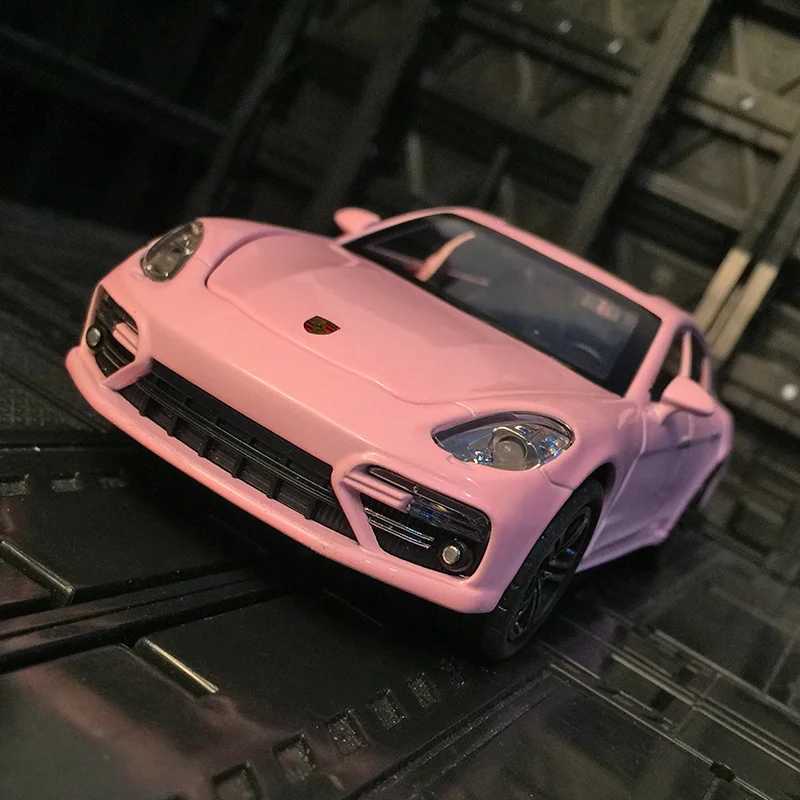 132 Porsche Panamera Alloy Car Model Diecast Sound Light Car Toy Computer Desktop Decorative Ornaments Collection Gift Box D260317