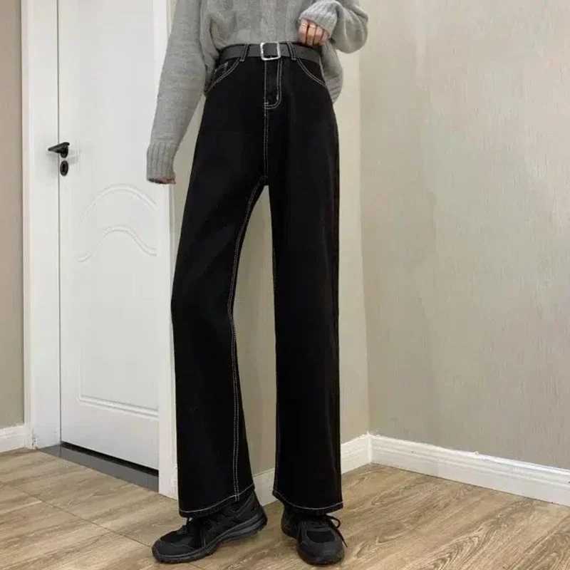 2025 Woman Vintage Casual High Waist Black Jeans Lady Chic Slim Fit Wide Leg Pants s Classic Korean Straight Denim Trousers M260317