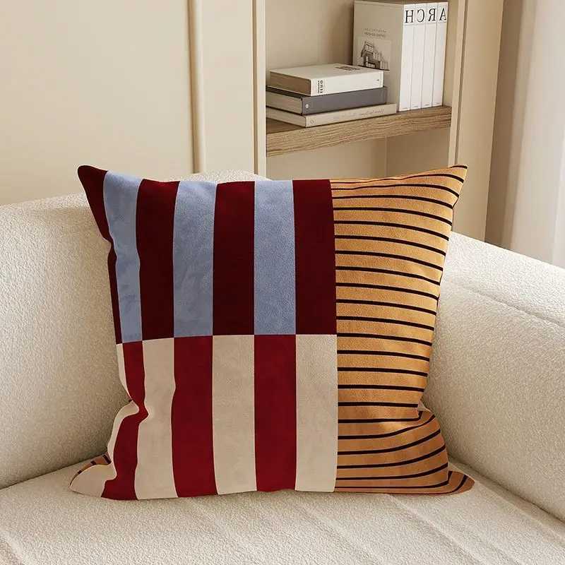 Pillow in The Ancient Style Light Luxury Senior Feeling Living Room Sofa Bed Family Pillow Containing Pillow Core D260317