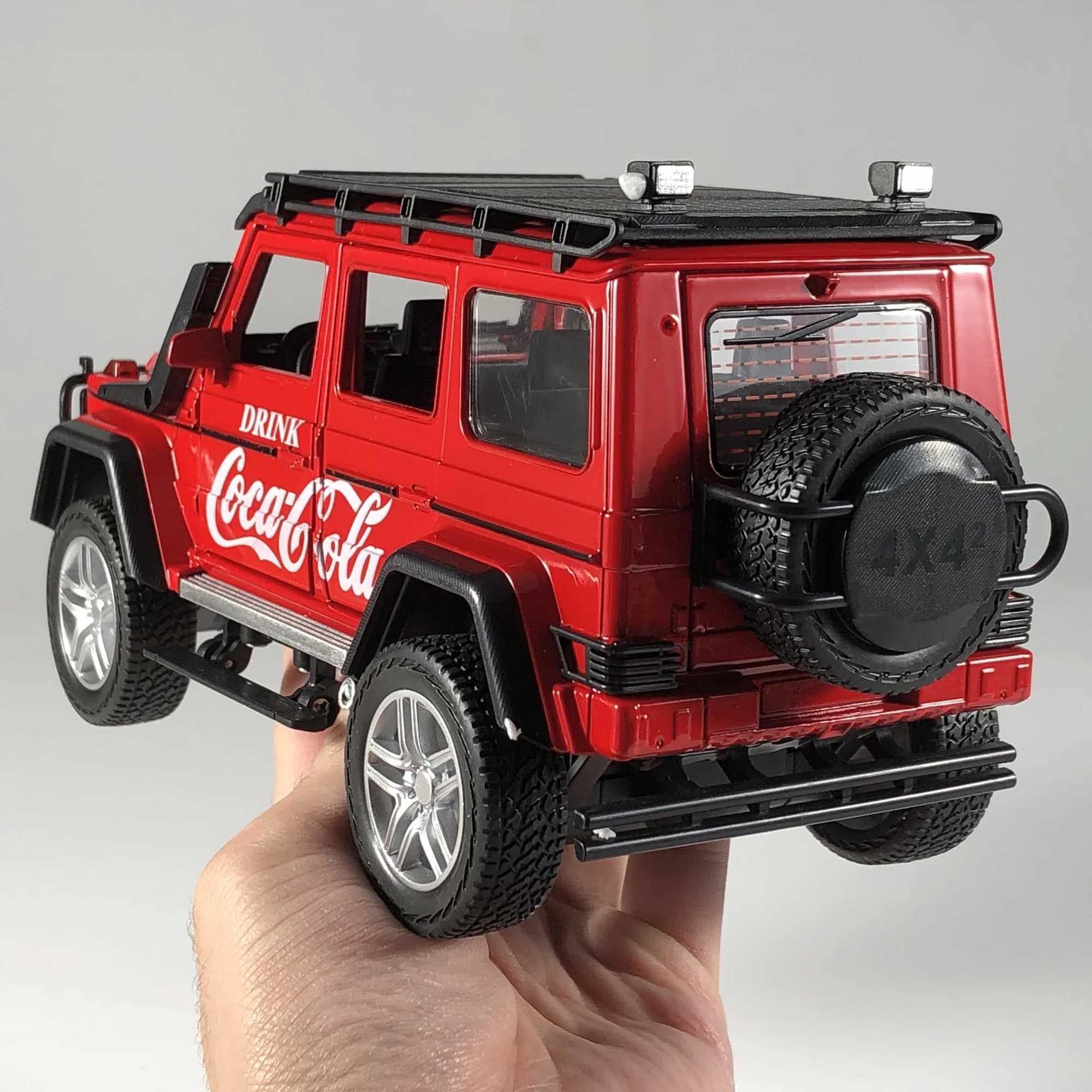 124 Benz G550 Coca Cola Off Road SUV Alloy Metal Diecast Model Car Desktop Display Collectible Ornament Holiday Present For Boy D260317