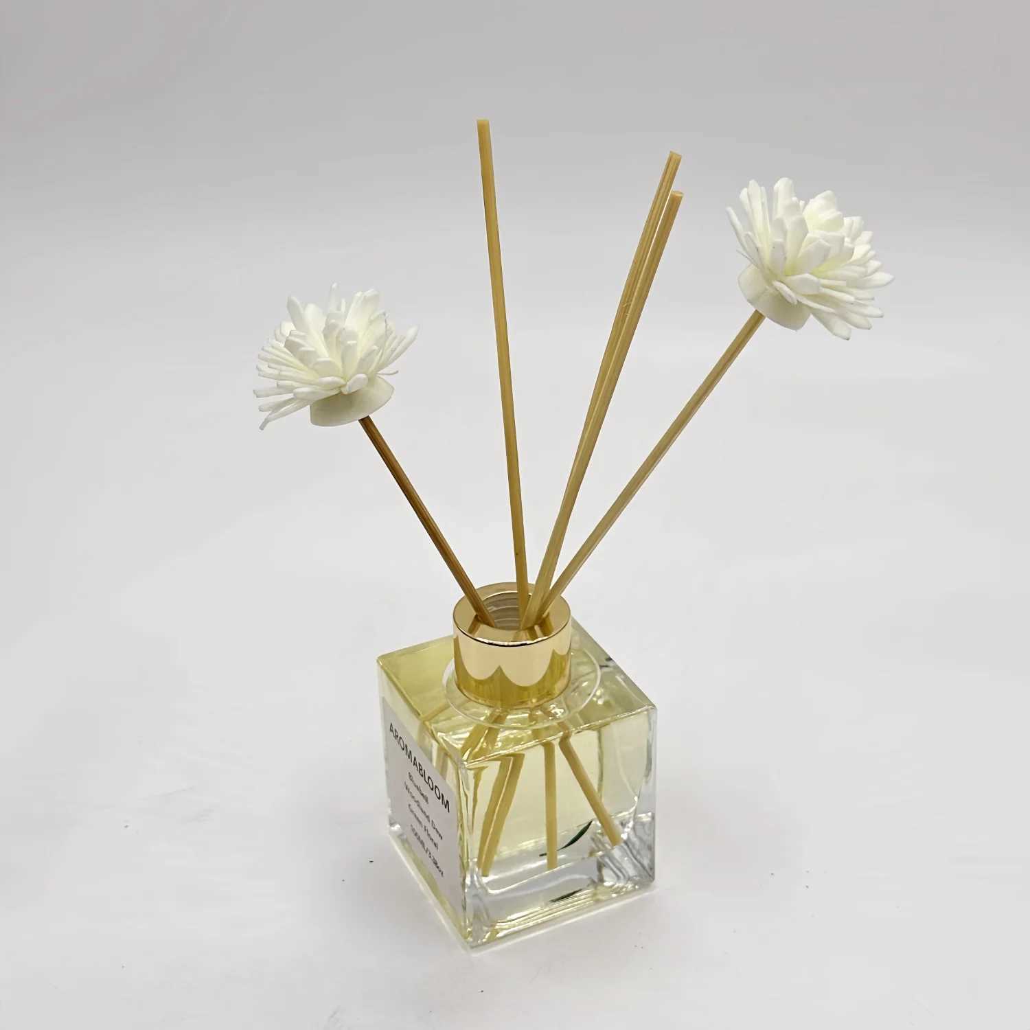 Bottle Set Reed Diffuser 100ml Transparent Square Glass Bottle with Diffuser Sticks and Decorative Flowers Beautiful Home Decor for Aromather D260317