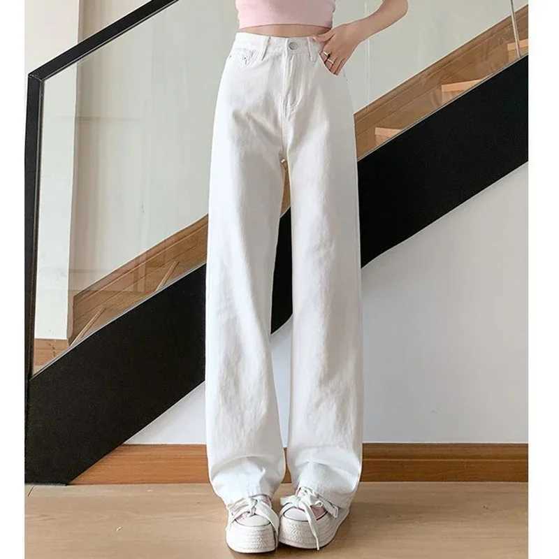 Female White Narrow Straight Leg Jeans Pants s Classic High Waist Denim Pants Lady Korean Fashion Casual Trousers M260317
