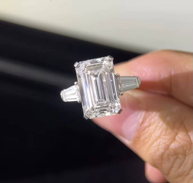 Wholesale 14K Gold IGI Certified Wedding Ring 10ct Emerald Cut Lab Grown Filled Diamond White D Color Trendy Unisex Tapered