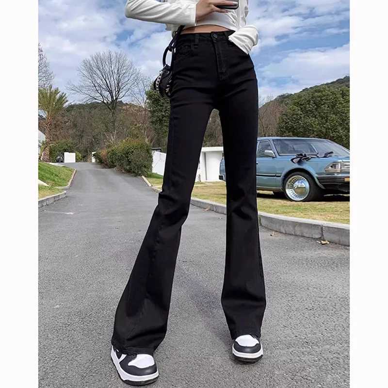 Female Classic Solid Jeans Hot Sale Lady High Waist Flared Denim Trousers Women Korean Fashion Straight Leg Pants M260317