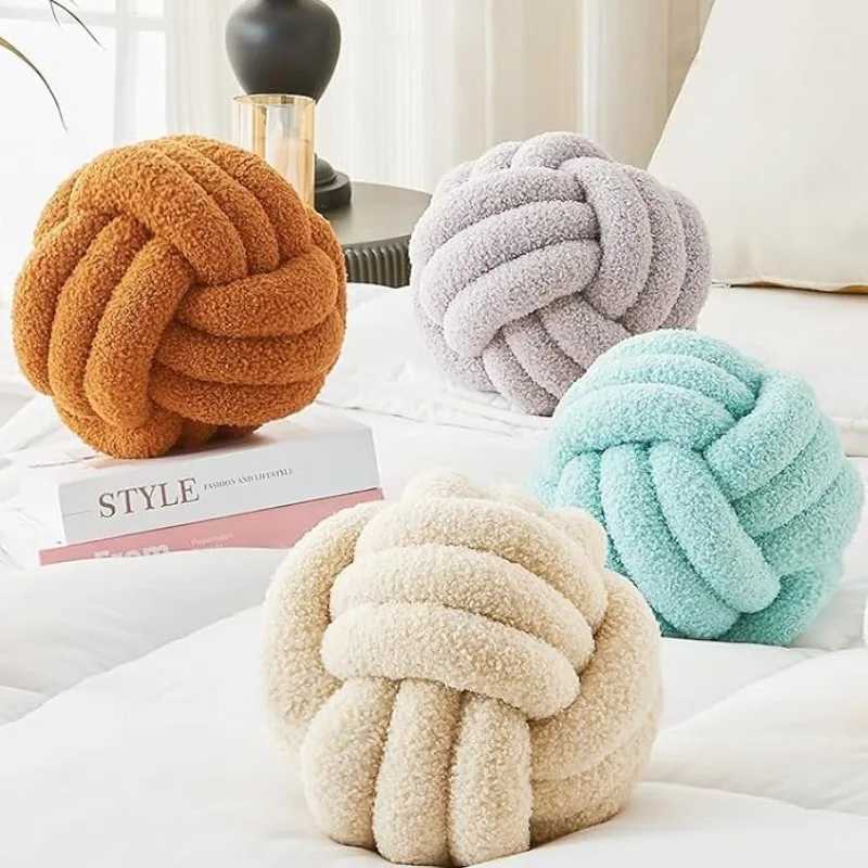Home Decoration Knotted Ball Lamb Pillow Gift Knotted Ball Plush Pillow Hand-woven Knotted Ball Back Aesthetic Throw Pillow D260317