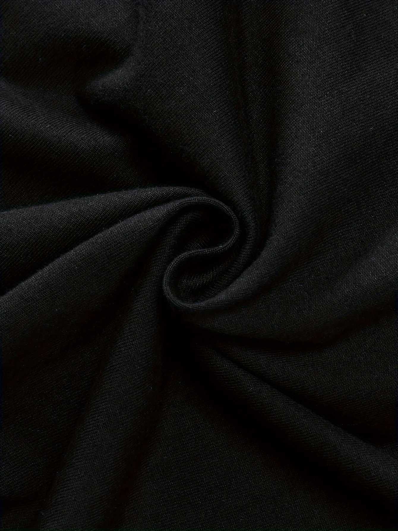 Men Creative Shark-themed Fashionable Summer Short-sleeved T-shirt Comfortable and Breathable Material Suitable for Daily Wear M260317