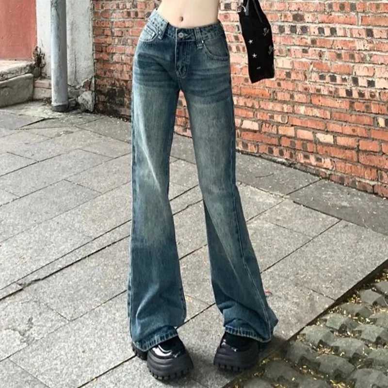 New Lady Slim Fit Thin Jeans Hot Sale Women Straight Leg Denim Pants s Korean Fashion High Waist Casual Trousers M260317