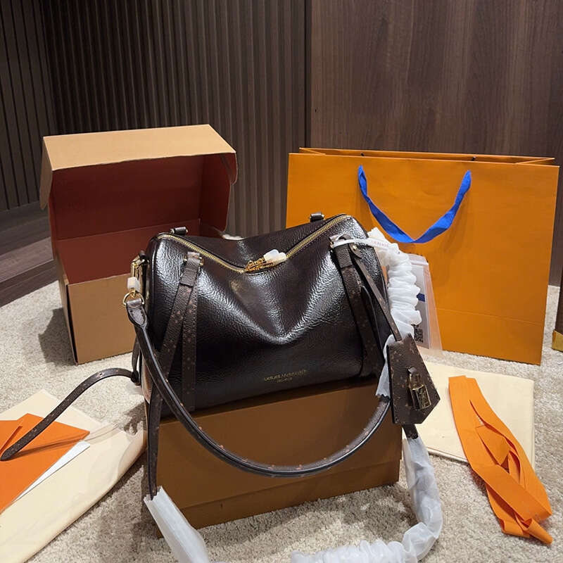 Vintage Handbag Women's Pillow Boston Bag Large Capacity Designer Crossbody Shoulder Bag Adjustable Shoulder Strap Fashion Commute Handbag