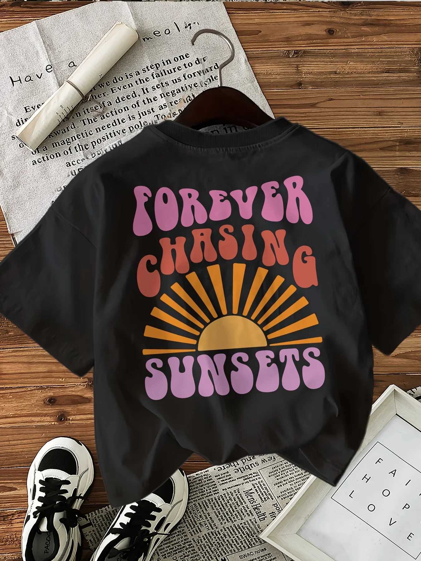 Forever Chasing Sunsets Printed T-Shirts Female Funny T Shirts Korean Fashion Graphic Casual Summer Tops Women Clothing M260317