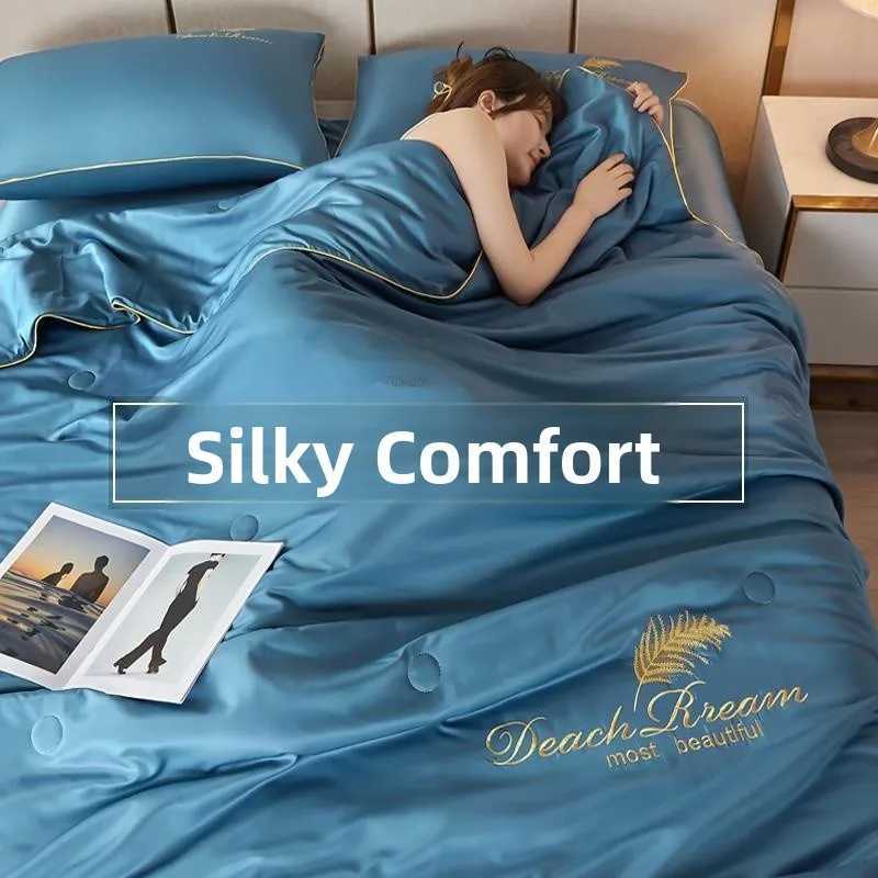 Ice Silk Air Conditioned Summer Quilt Waable Polyester Fiber Four Piece Set Thin Summer Covers Whole Set hine Waable D260317