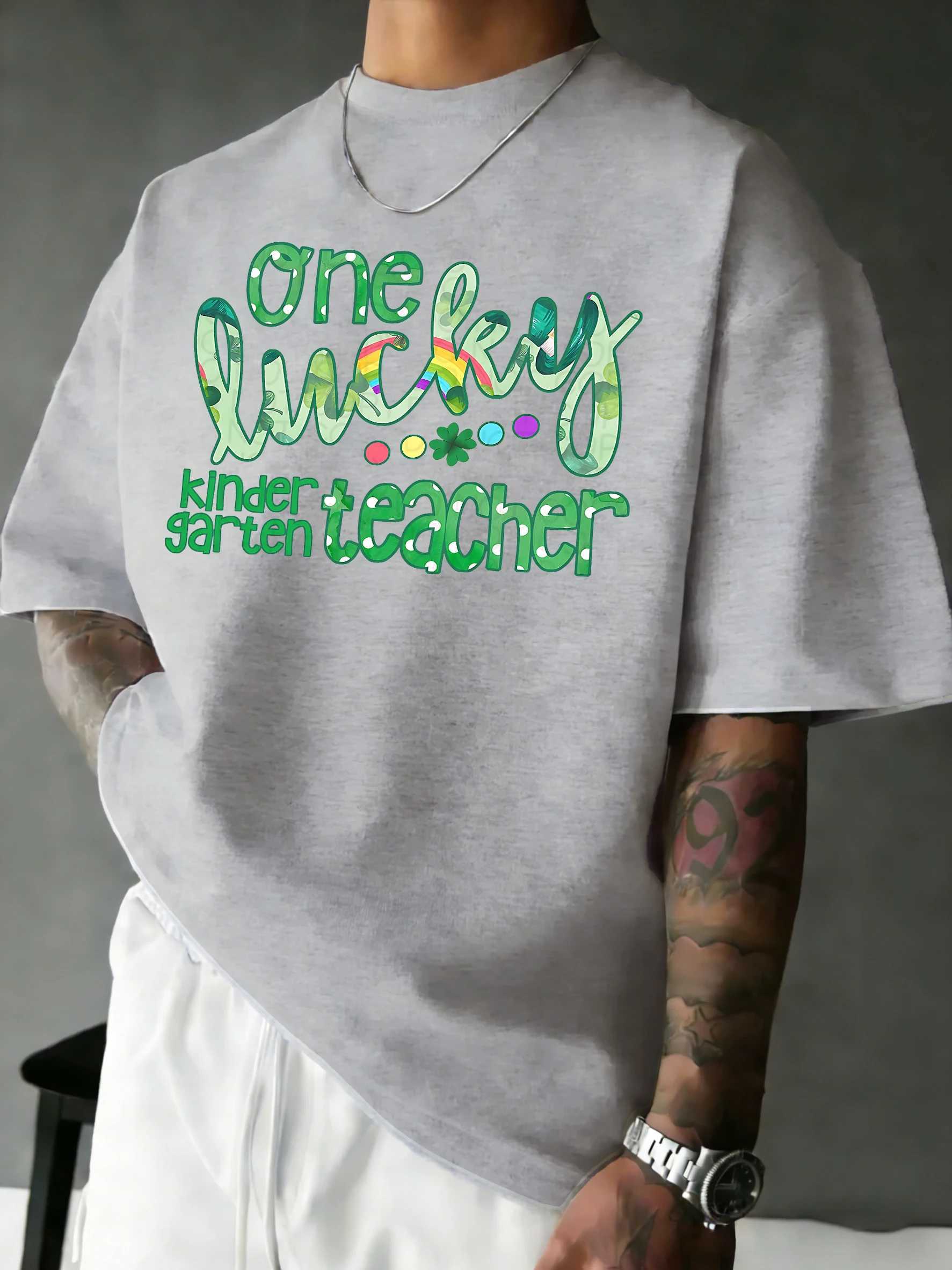 One Kindergarten Teacherpattern Breathable Sport T Shirt Men Casual O-Neck T-Shirts Cotton Summer Clothes Soft Loose Tops M260317