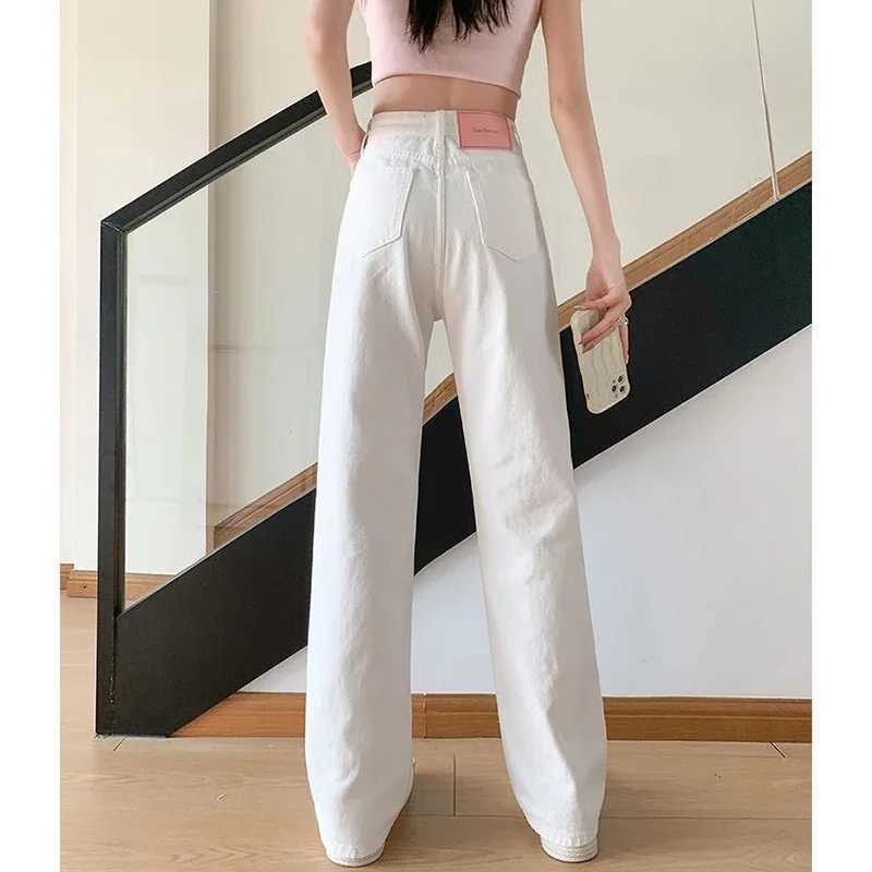 Female White Narrow Straight Leg Jeans Pants s Classic High Waist Denim Pants Lady Korean Fashion Casual Trousers M260317