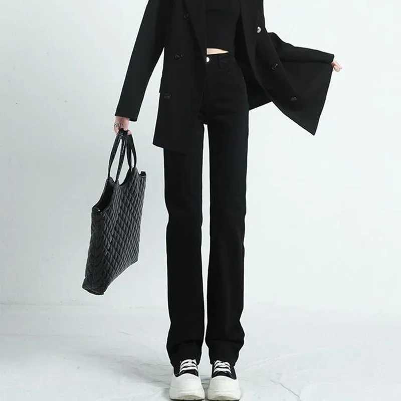 Woman High Waist Vintage Streetwear Wide Leg Jeans Female Designer Straight Leg Pants s Fashion Wild Black Denim Trousers M260317