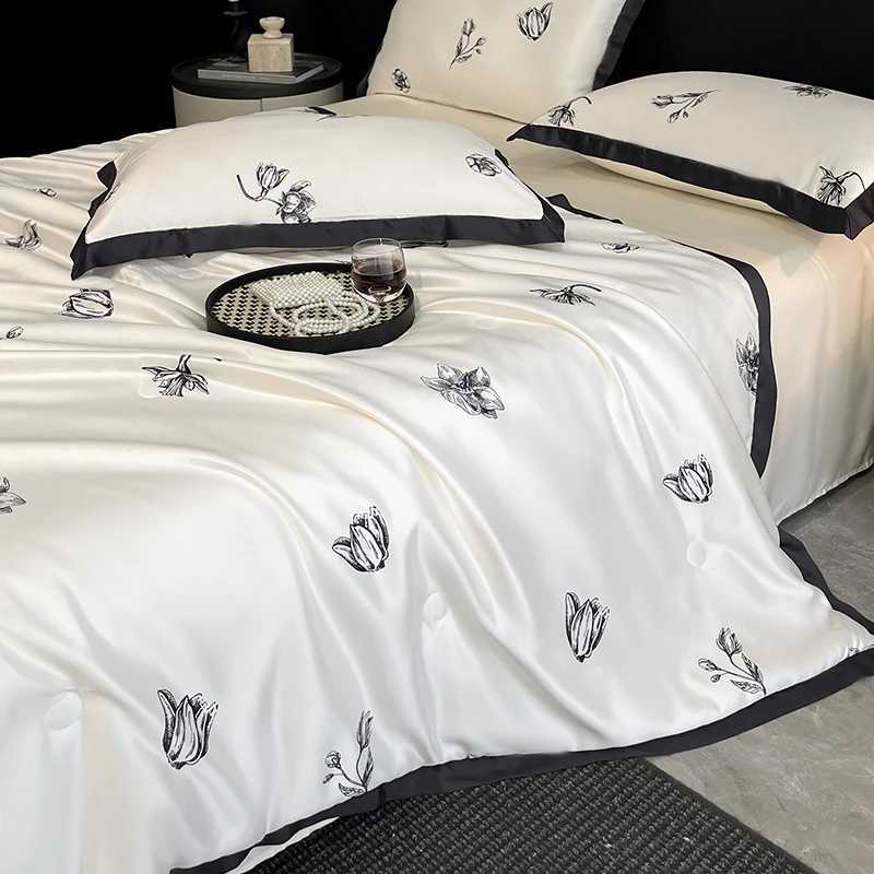 Summer Cool Washing Silk Cool Quilt Four-piece Set Ice Silk Single Double Thin Quilt Air Conditioning D260317