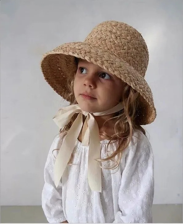 Children Hand-knitted Raffia Retro Flat Top Sun Hats Girls and Boys Summer Travel Sunscreen Vacation Straw Hat with Lacing 260312