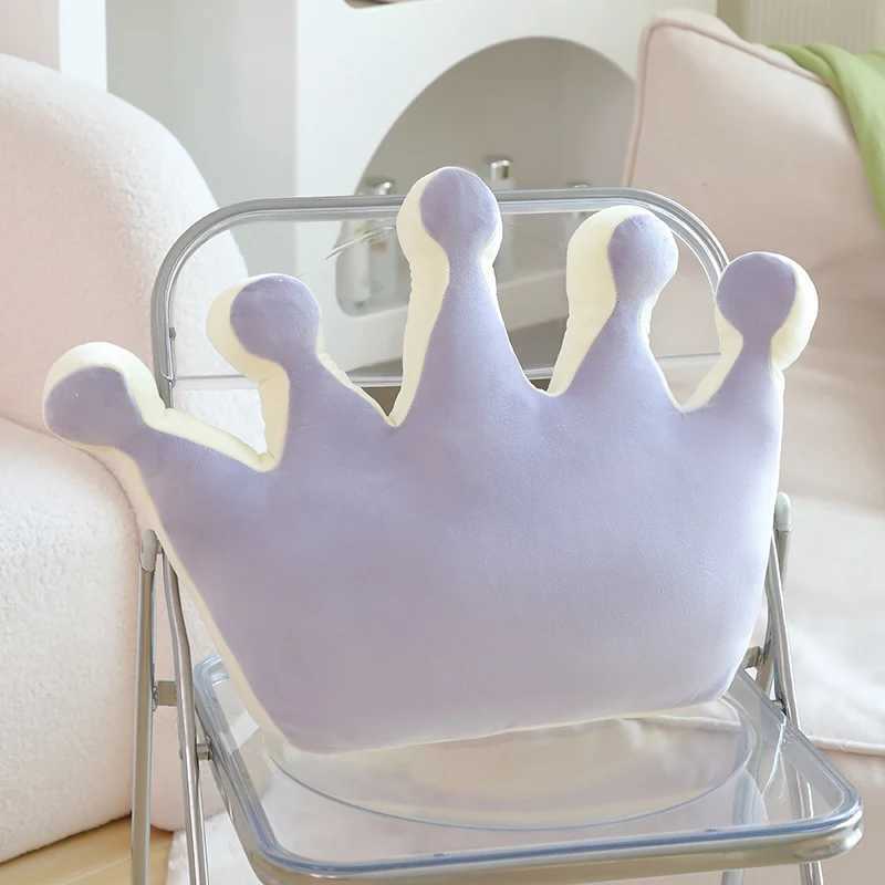 Adult Crown Pillow Sofa Cushion Living Room Bedroom Bedside Bay Window Light Luxury Exquisite Shape Decor Comfort Pillow D260317