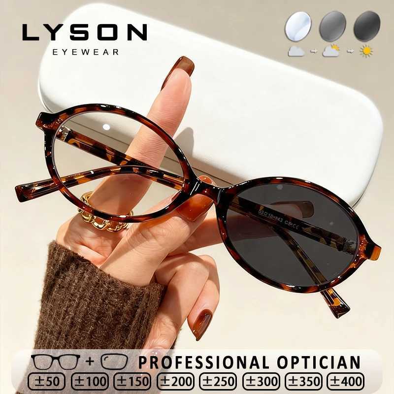 Brand Luxury Classic Oval Anti Blue Light Myopia Women Small Frames Photochromic Reading Prescription Glasses H260316