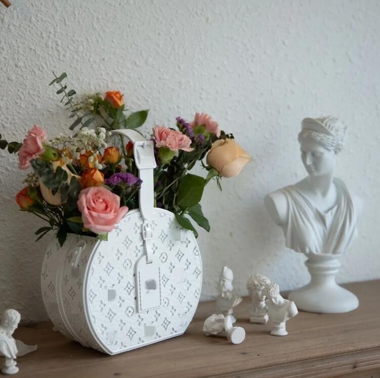 Designer letter logo print vase luxury high-end decoration living room holiday dining table TV cabinet wedding birthday hand-held photography props gifts
