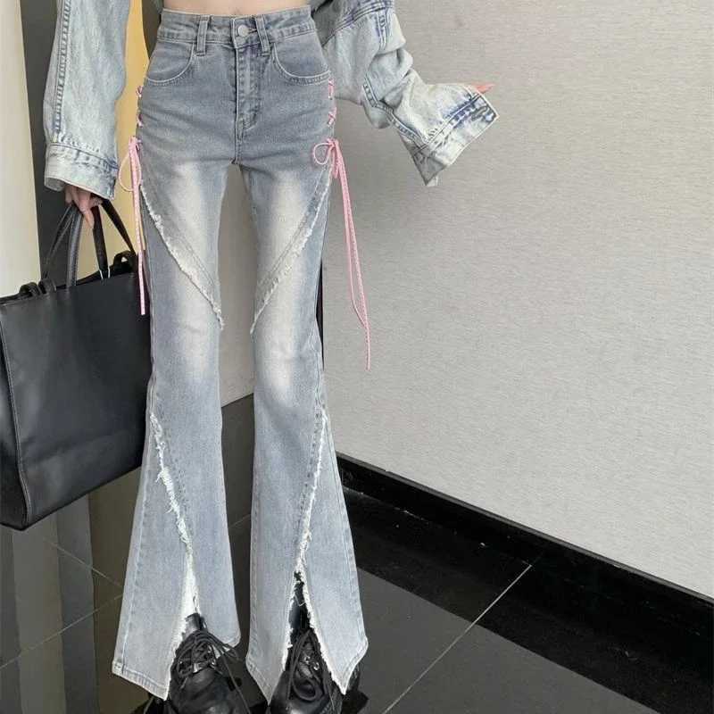 2024 Woman High Waist Y2k Flare Jeans s Pink Strap Harajuku Bell Bottom Pants Lady Fashion Spliced Light Blue Denim Trousers M260317