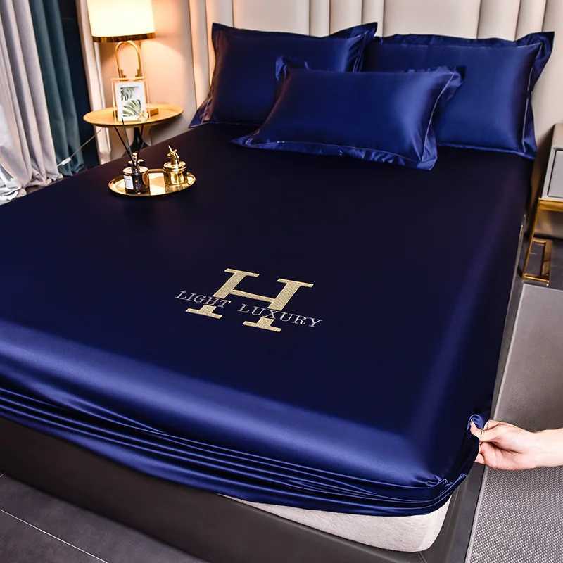 Luxury Ice Silk Fabrics Elastic Fitted Sheet Summer Solid Bedding Mattress Protector Cover Queen King Size Bed Sheet Set 4 Sizes D260317