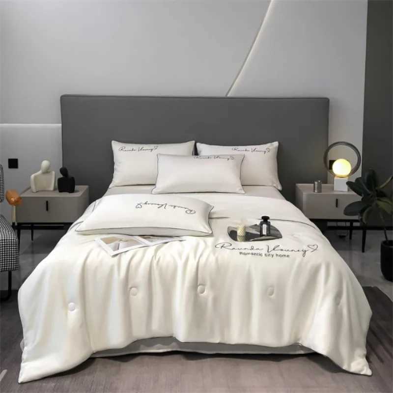 Ice silk air conditioner thin summer 2025 new single person cool feeling silk summer cool blanket four piece set summer quilt D260317