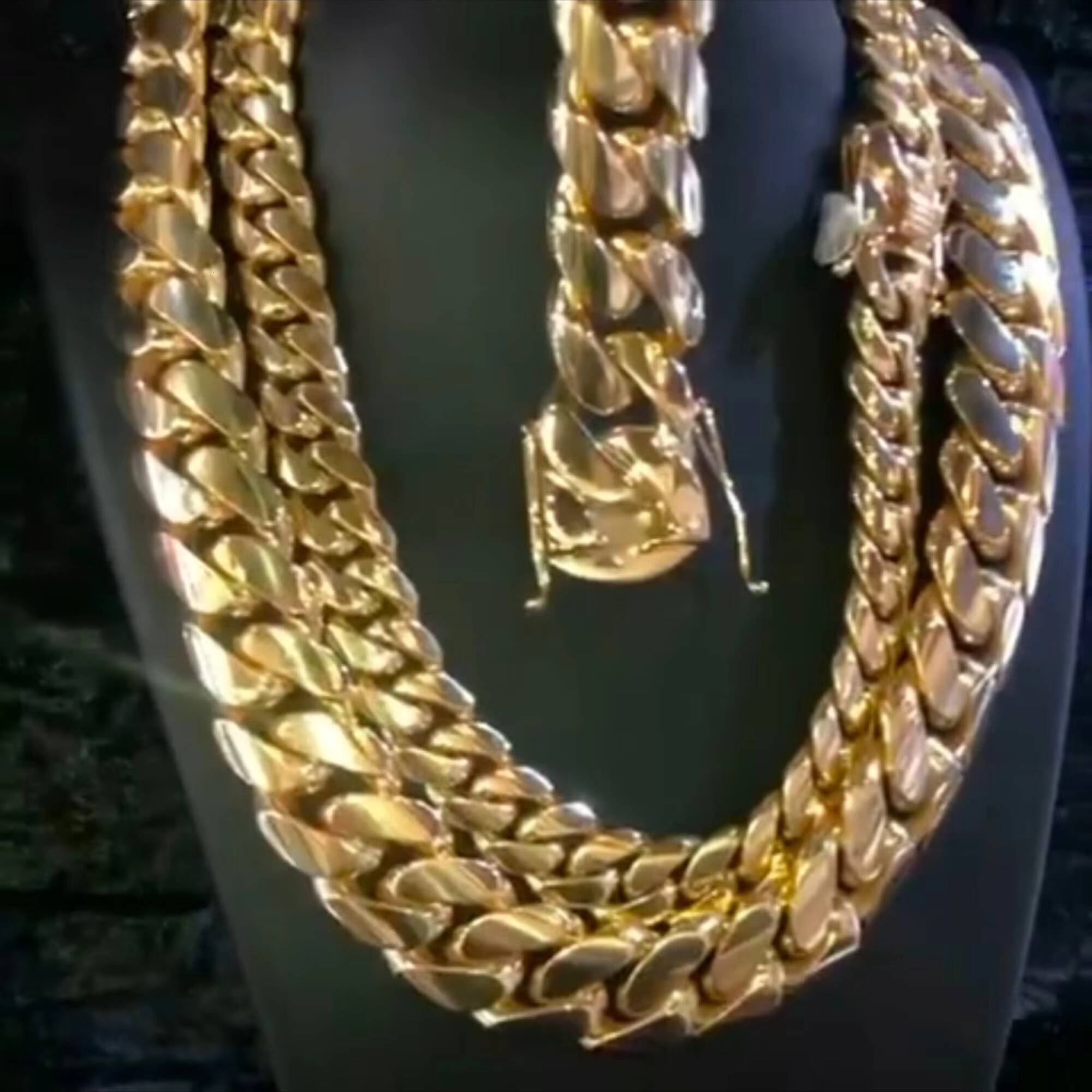 New Luxury Hip Hop 20mm Full Iced Cuban Chain VVS Moissanite Sterling Silver 10k Gold Mens