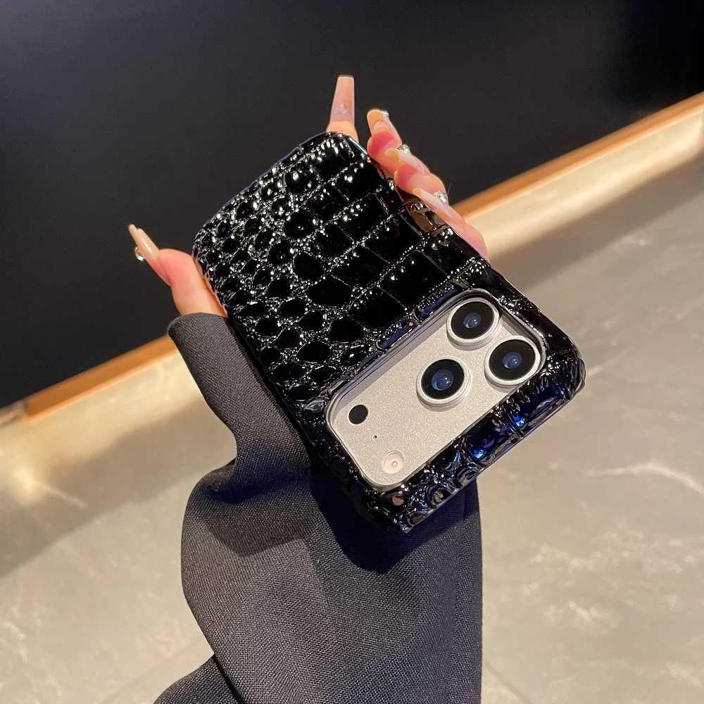 Luxury Advanced Glossy Crocodile Skin Pattern Phone Case For iPhone 17 16 15 14 Plus 13 12 11 Pro Max XS MAS XR Protect Cover C260314