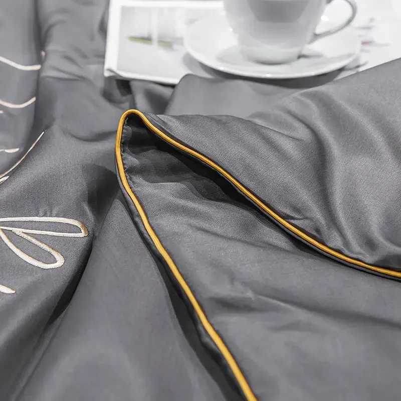 Luxury European Style Ice Silk Summer Quilt Set High-end Embroidered Cooling Blanket 3/1 Pcs Sets Air Conditioning Comforter D260317