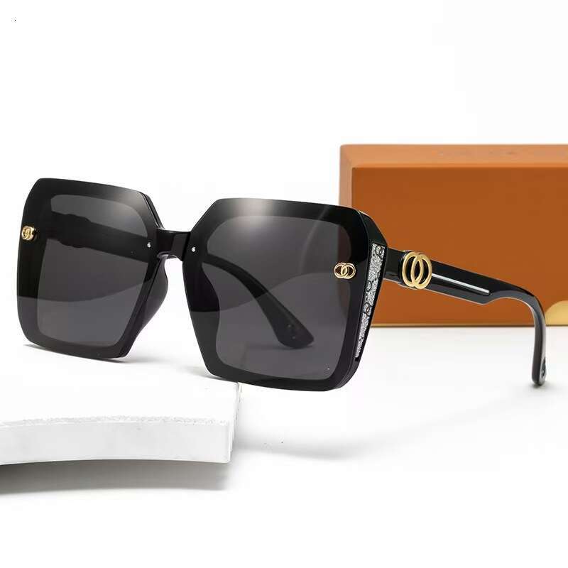 New European American Style Large Women, Fashionable And High-End, UV Protection, Trendy Square Frame Sunglasses For Women Chunjinqiuli