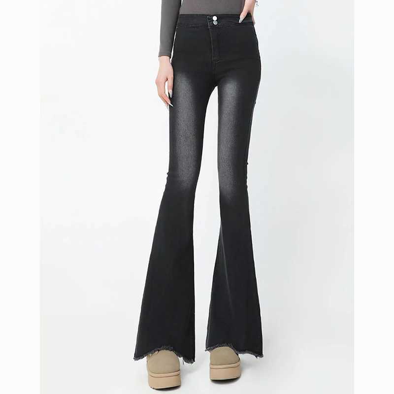Women Black Gray Straight Leg Flared Jeans Lady Slim Fit Denim Trousers s Chic Fashion Raw Edges High Waist Pants M260317