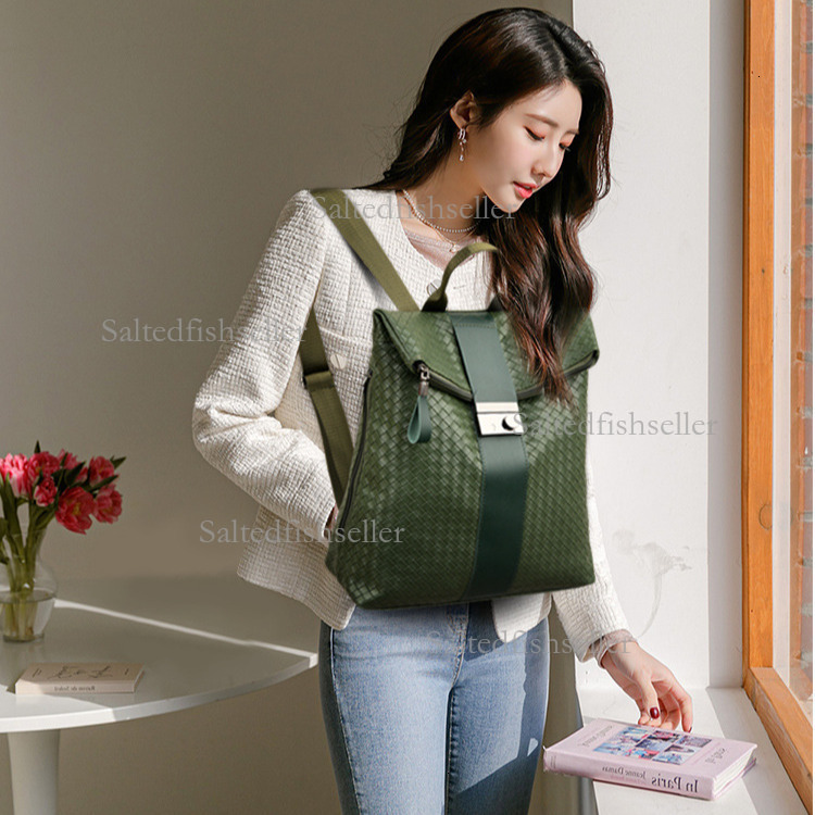 2026 Luxury Brand Women's Shoulder Bag New Korean Edition Trendy Embossed Soft Leather Woven Travel Bag Fashionable And Simple College Style Casu