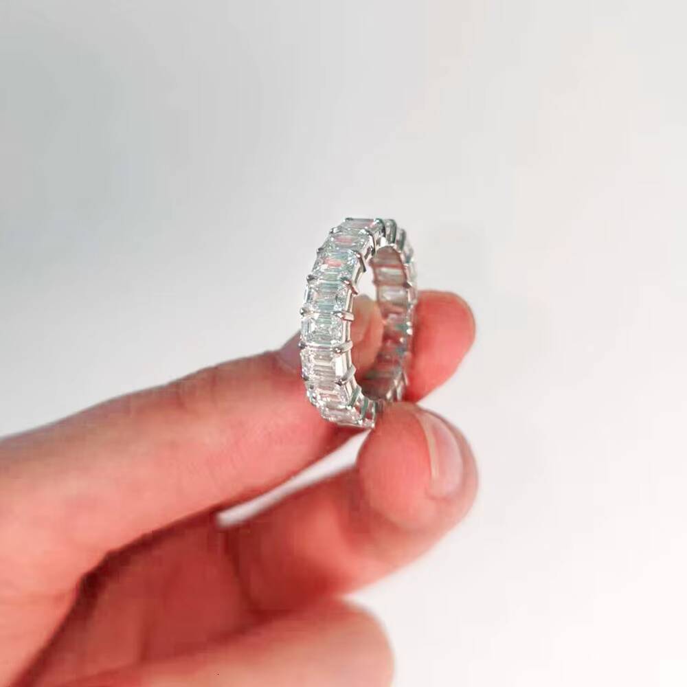 63CT square Lab Diamond Ring from Source Factory 18K Gold IGI Certified for Weddings and Gifts