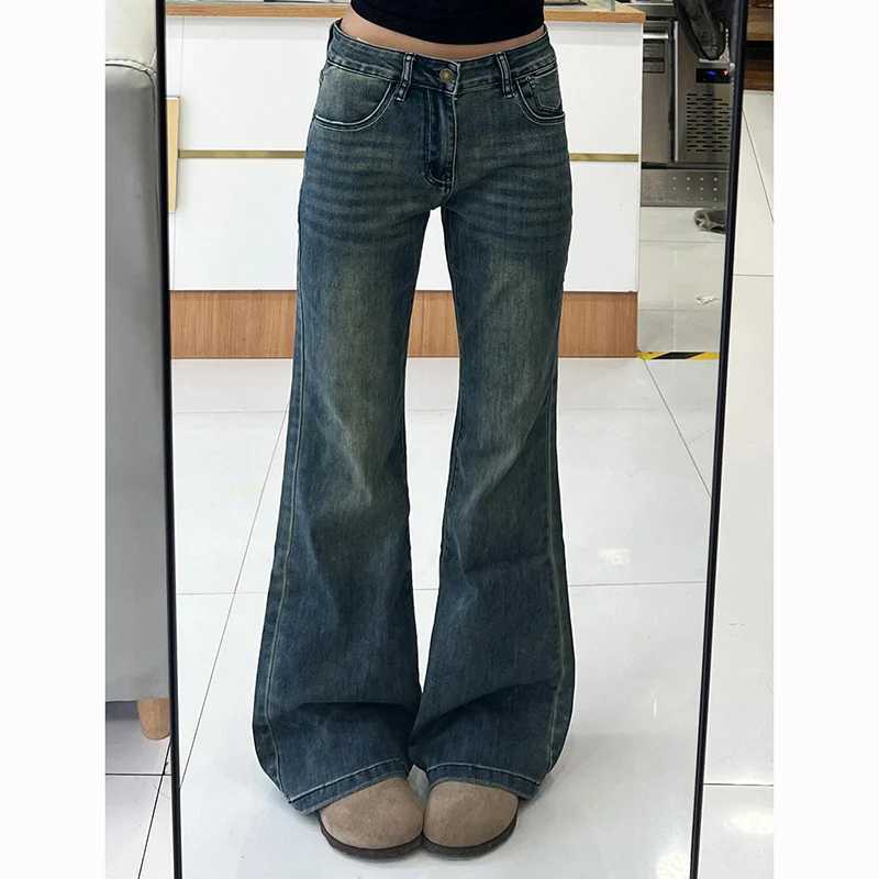 Hot Sale Women Retro Casual Straight Leg Jeans Lady Classic Solid Flared Pants s Fashion Low Waist Denim Trousers M260317