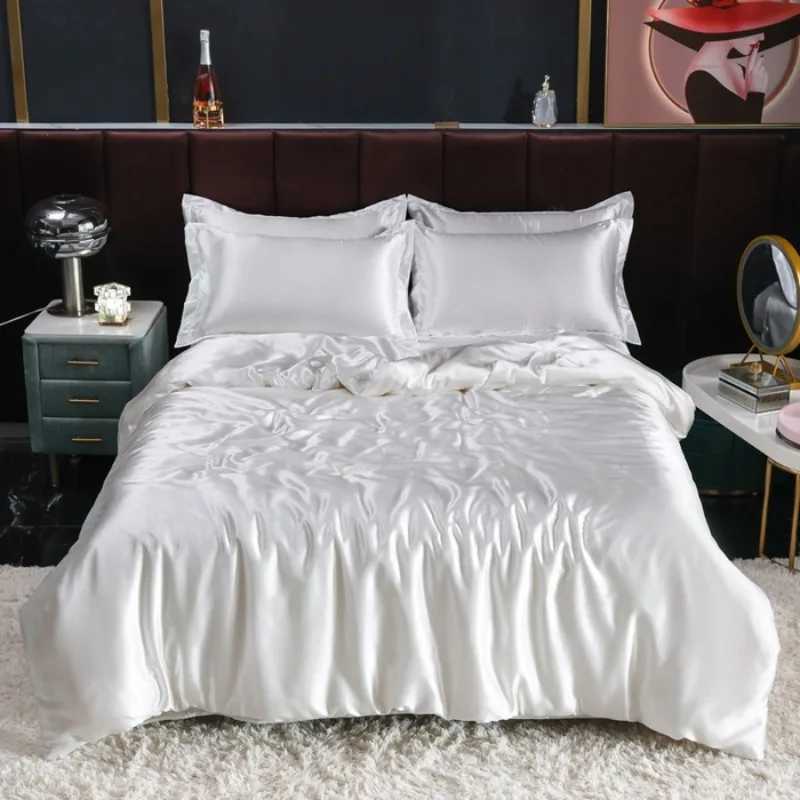2025 new summer double-sided ice silk four-piece set simple bedding soft silky single quilt cover dormitory three-piece set D260317