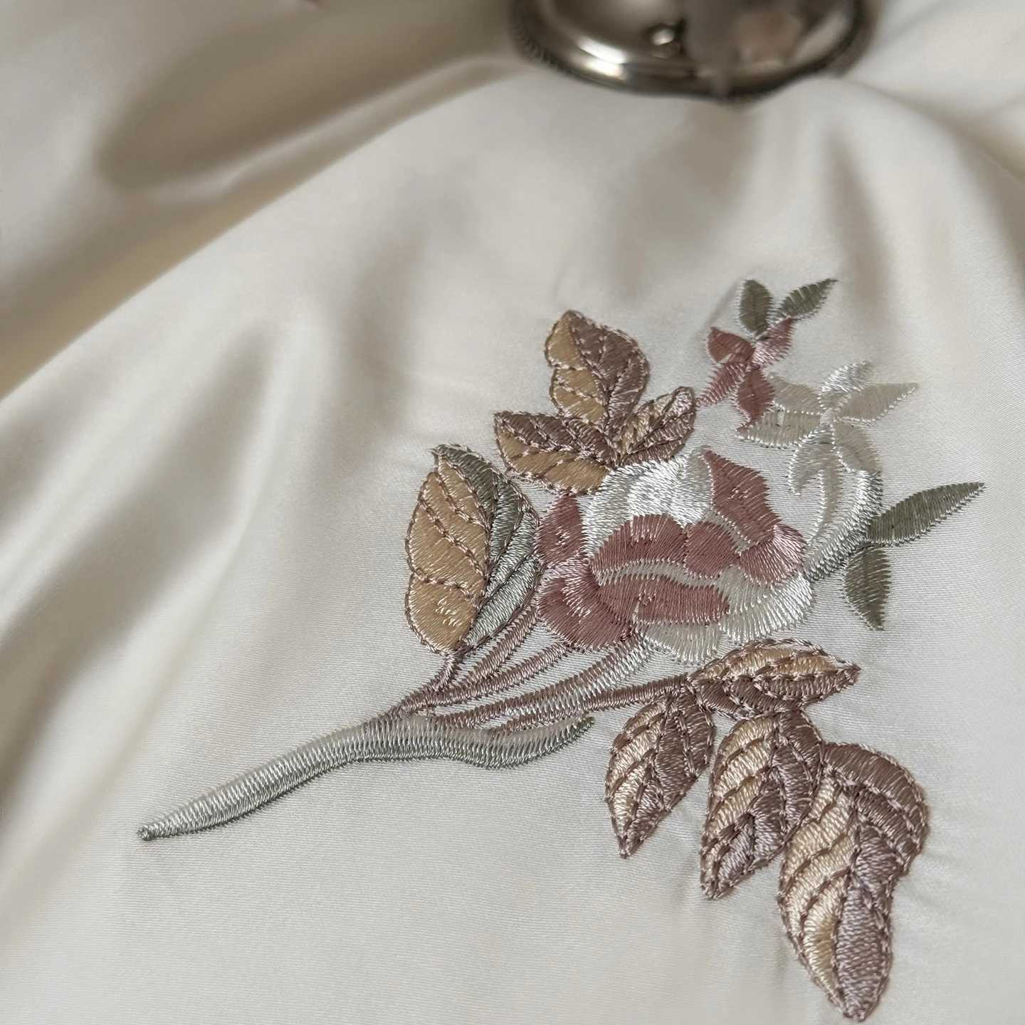 Flowers Embroidery Bow Princess Bedding Set 600TC Egyptian Cotton Queen King Duvet Cover Flat/Fitted Bed Sheet Pillowcases 4Pcs D260317