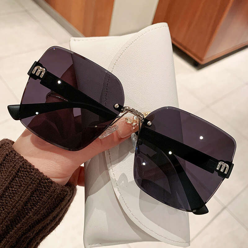 New Square Sunglasses Women Are Stylish And Sophisticated,Large Frame For Sun Protection Chunjinqiuli