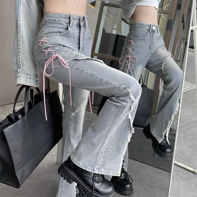 2024 Woman High Waist Y2k Flare Jeans s Pink Strap Harajuku Bell Bottom Pants Lady Fashion Spliced Light Blue Denim Trousers M260317