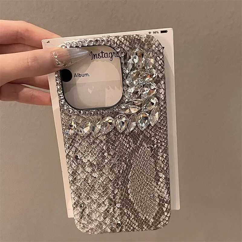 High Quality Luxurious Glitter Diamond Phone Case For iPhone 17 16 15 14 13 12 11 Pro Max Bling Snakeskin Cover C260314