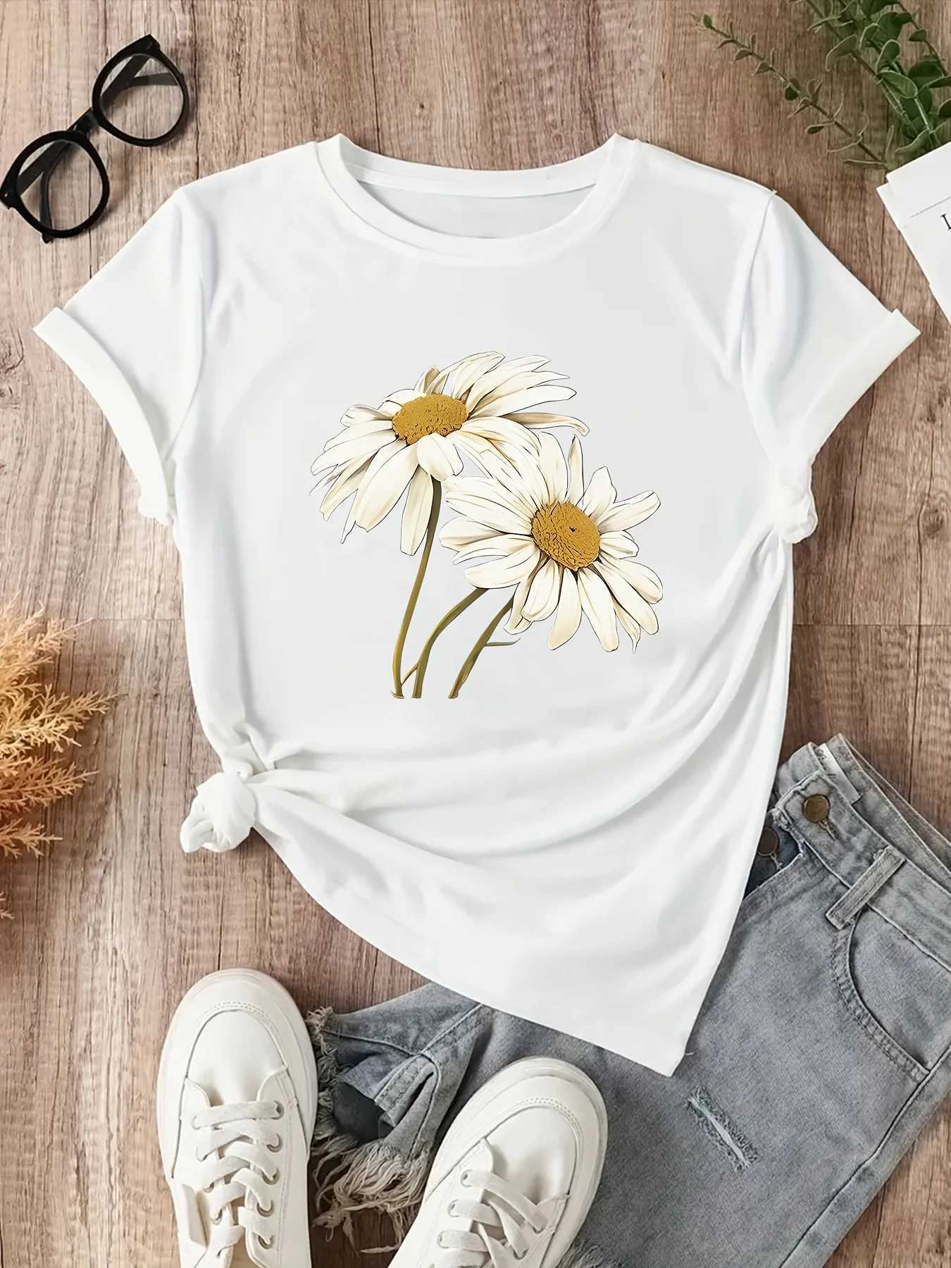 Daisy Floral Womens Tee - Boho Botanical Graphic Casual Summer Top M260317