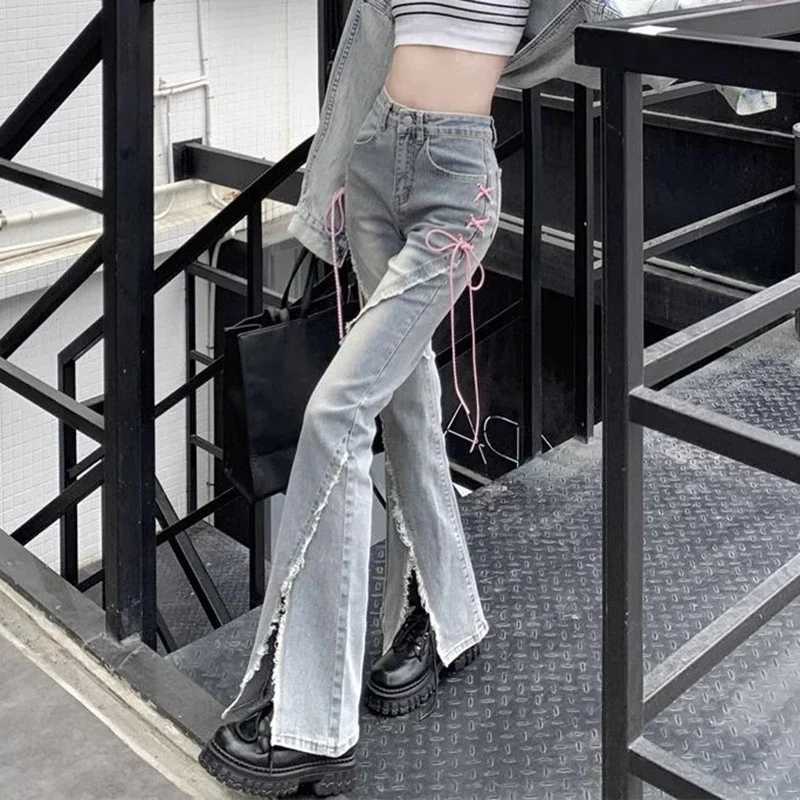2024 Woman High Waist Y2k Flare Jeans s Pink Strap Harajuku Bell Bottom Pants Lady Fashion Spliced Light Blue Denim Trousers M260317