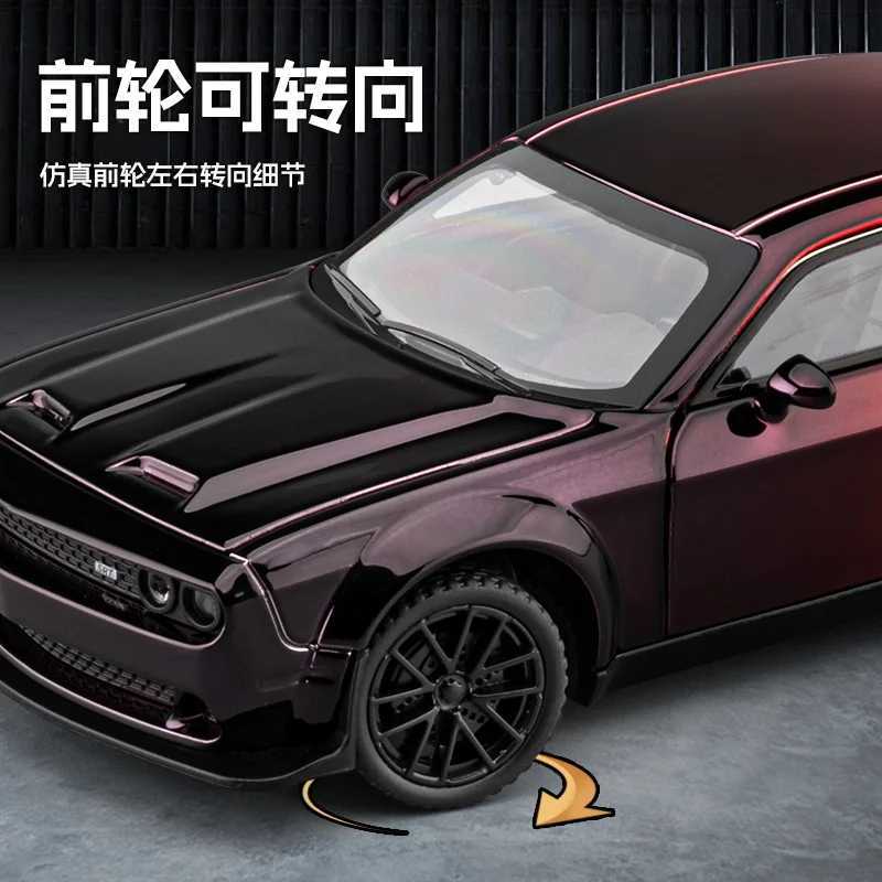 132 Dodge Challenger SRT Hellcat Redeye Supercar Alloy Metal Diecast Model Car Sound and Light Pull Back Childrens Toy Collect D260317