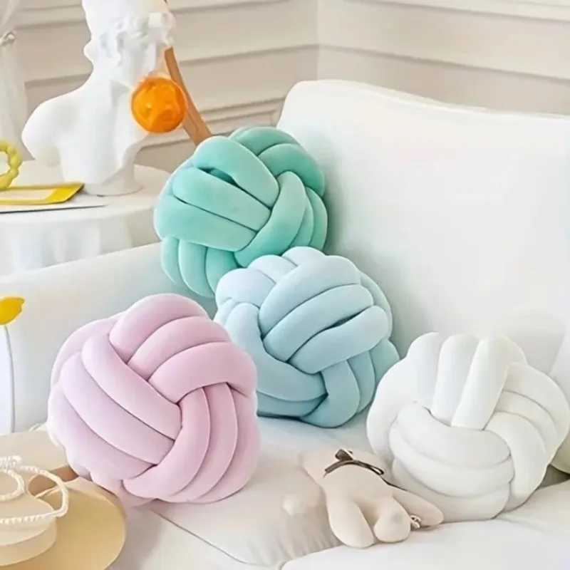 Art Decor Knot Ball Throw Pillow Handmade Soft Velvet Big Cushion Modern Cozy Decorative Christmas Cushion for Home Sofa White D260317