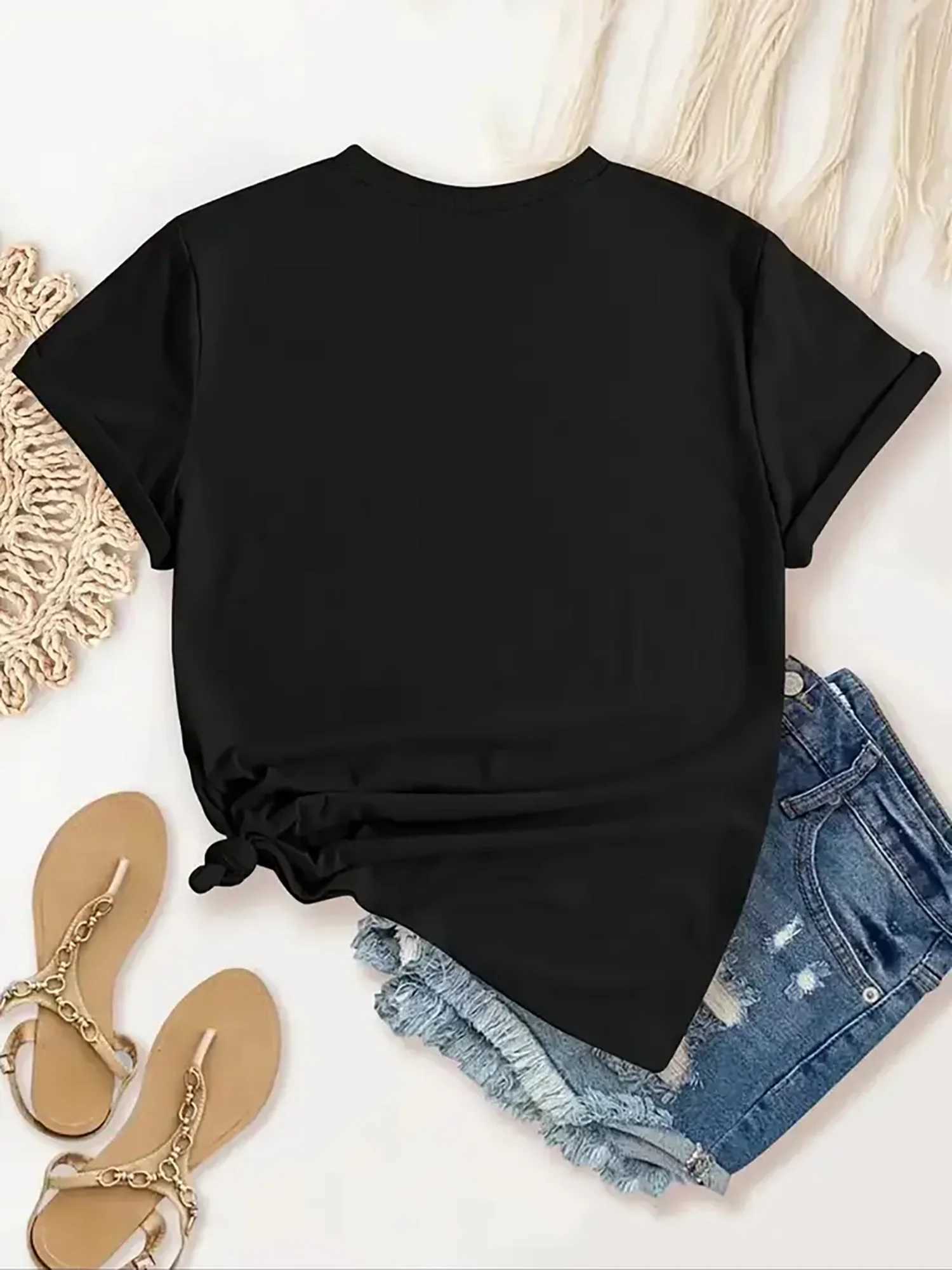 Womens Casual Short Sleeve T-Shirt Printed Loose Round Neck Top Casual Attire Love Lock Design Patterns Comfortable Clothing M260317
