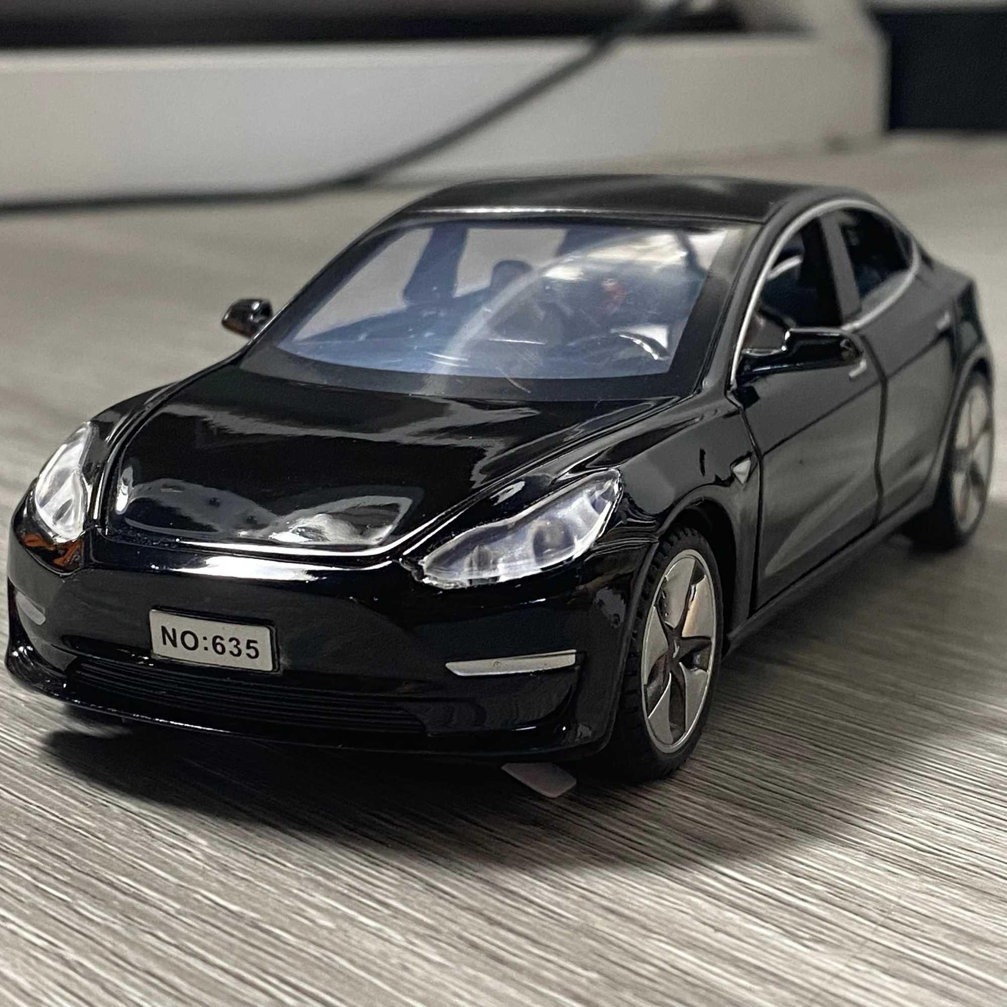 132 Model 3 New Energy Electric Vehicl Alloy Model Car Toy Diecasts Metal Casting Sound And Light Car Toys For Children Vehicle D260317
