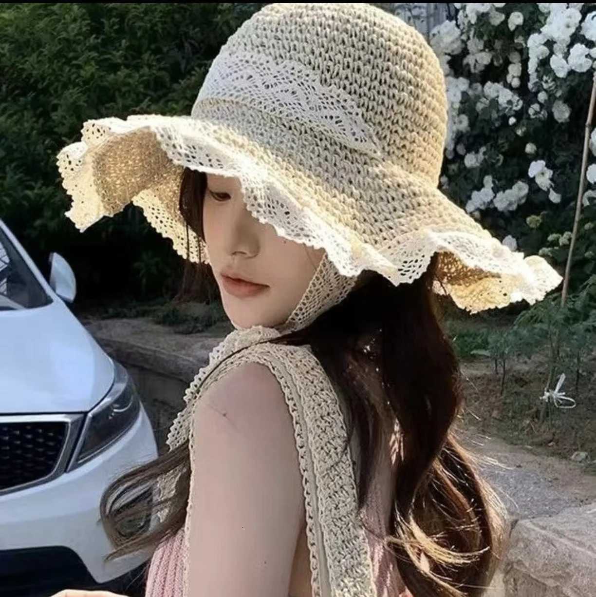 Womens INS Style Straw Hat Lace Edge Hollow Out Weave Sun Hat with Tie Strap Summer Beach UV Protection Visor Hat H260317 - view 4