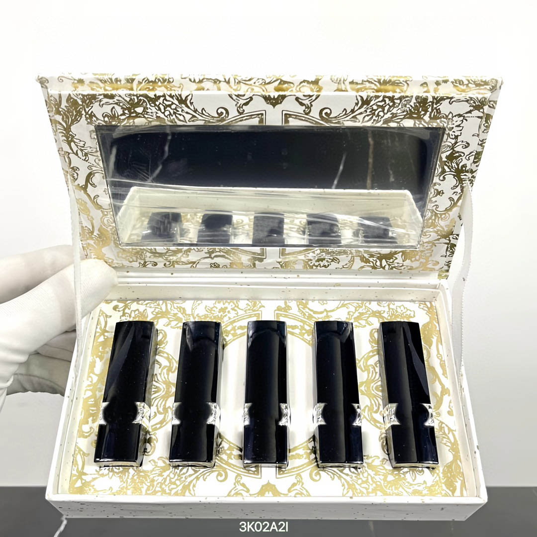 New Brand Designer Gold Flower Mini Lipstick Set 5pcs Velvet Mini Rouge Lipstick Set Luxury Gift Set Lip Beauty Skincare Collection Ideal for Gifts Long-lasting