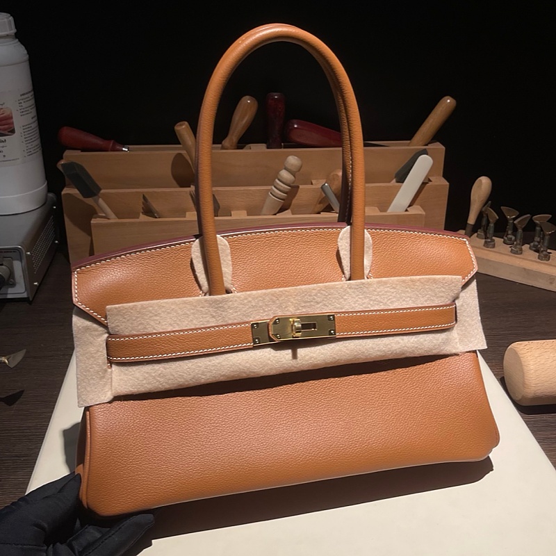 Luxury handbag 29cm designer bag women's armpit bag fashionable Tote bag commuting bag delicate texture of calf leather pure handmade sewing with gift box